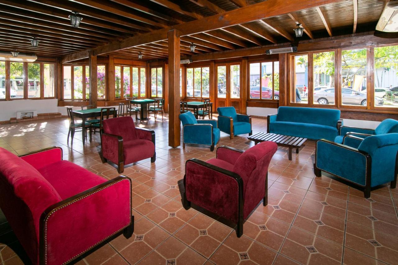 Avenida Charme Hotel Águas de São Pedro Eksteriør bilde